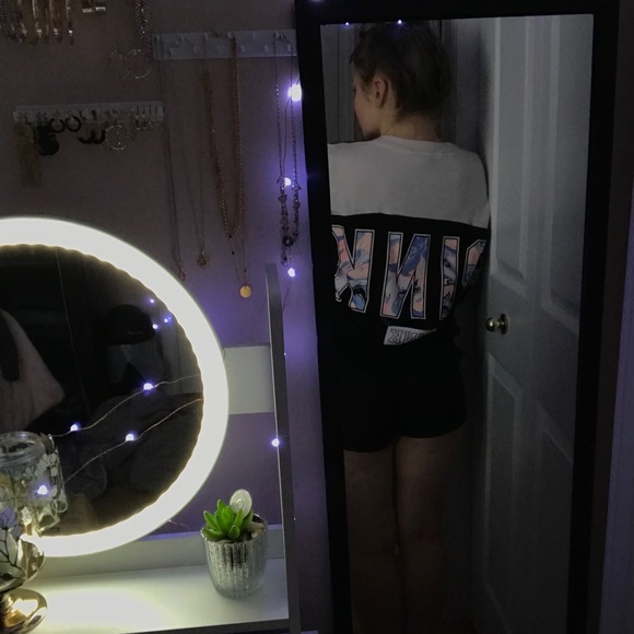 Sweater - Picture 5 of 7